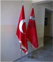 saçaklı makam bayrağı